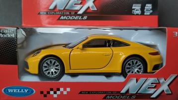 Porsche 911 Carrera 4s 992 yellow 1:36 Welly Nex Pol  beschikbaar voor biedingen