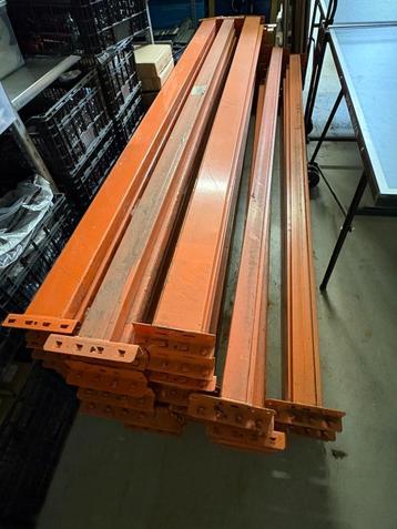 Metalen liggers voor pallet stelling  beschikbaar voor biedingen