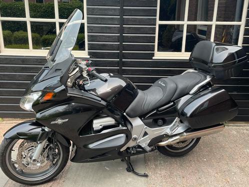Honda Pan European ST 1300  (2012), Motoren, Motoren | Honda, Particulier, Toermotor, meer dan 35 kW, 4 cilinders, Motorrijbewijs A