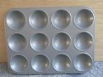 bakvorm voor 12 halve bollen / soezen, Ophalen of Verzenden