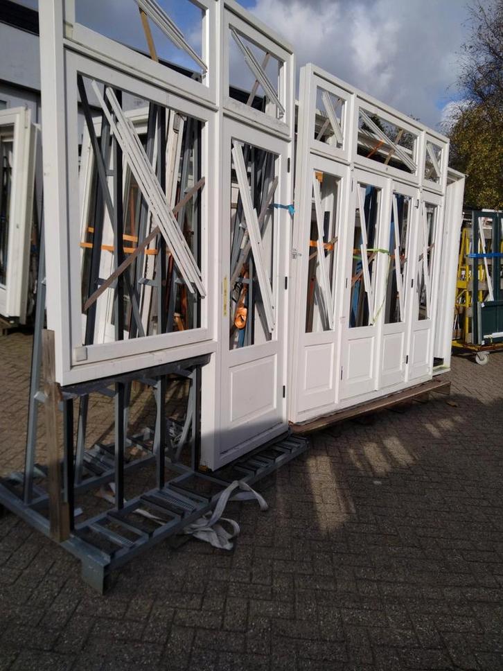 Pui met dubbele tuin paneel deuren, Doe-het-zelf en Verbouw, Deuren en Horren, Nieuw, Buitendeur, 215 cm of meer, 120 cm of meer