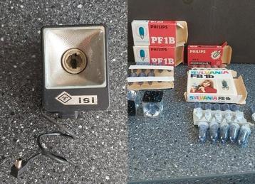 Partij diversen flitslampjes, agfa isi en blokjes één koop beschikbaar voor biedingen