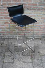 Design barkruk chrome en zwart leer, Met voetsteun, 60 tot 90 cm, Ophalen of Verzenden, Zo goed als nieuw