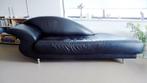 Zwartleren chaise longue zitbank (design), Huis en Inrichting, Rechte bank, Design, Gebruikt, Leer