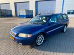 Volvo V70 2.5 T AWD AUT 2006 Blauw, Auto's, Volvo, Automaat, 900 kg, Zwart, Blauw