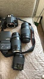 Mooie canon Eos 2000D met speedlite en Canon Lenzen, Ophalen of Verzenden, Zo goed als nieuw
