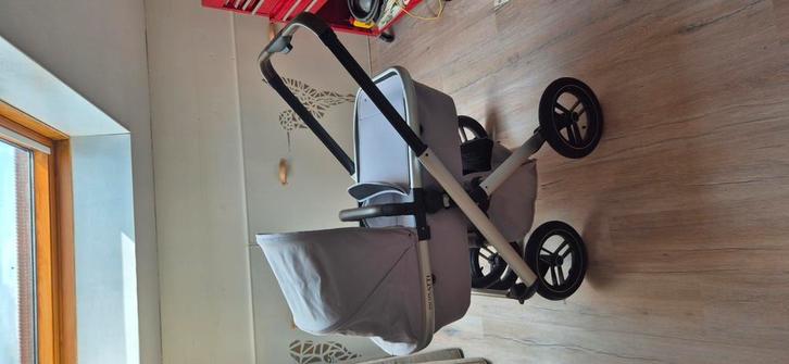 dubatti kinderwagen, Kinderen en Baby's, Kinderwagens en Combinaties, Gebruikt, Overige merken, Ophalen of Verzenden