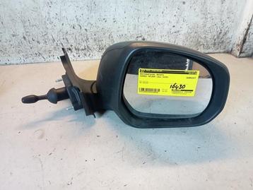Buitenspiegel rechts van een Suzuki Splash beschikbaar voor biedingen
