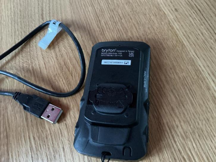 Bryton Rider 750 Fietscomputer, Fietsen en Brommers, Fietsaccessoires | Fietscomputers, Zo goed als nieuw, Cadanssensor, Ophalen of Verzenden