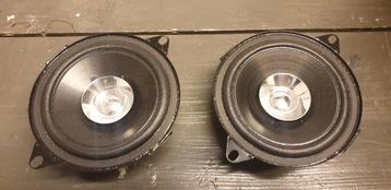 1 paar kleine autospeakers beschikbaar voor biedingen