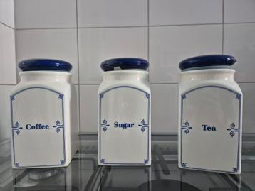 Vintage voorraadpotten van Expat beschikbaar voor biedingen
