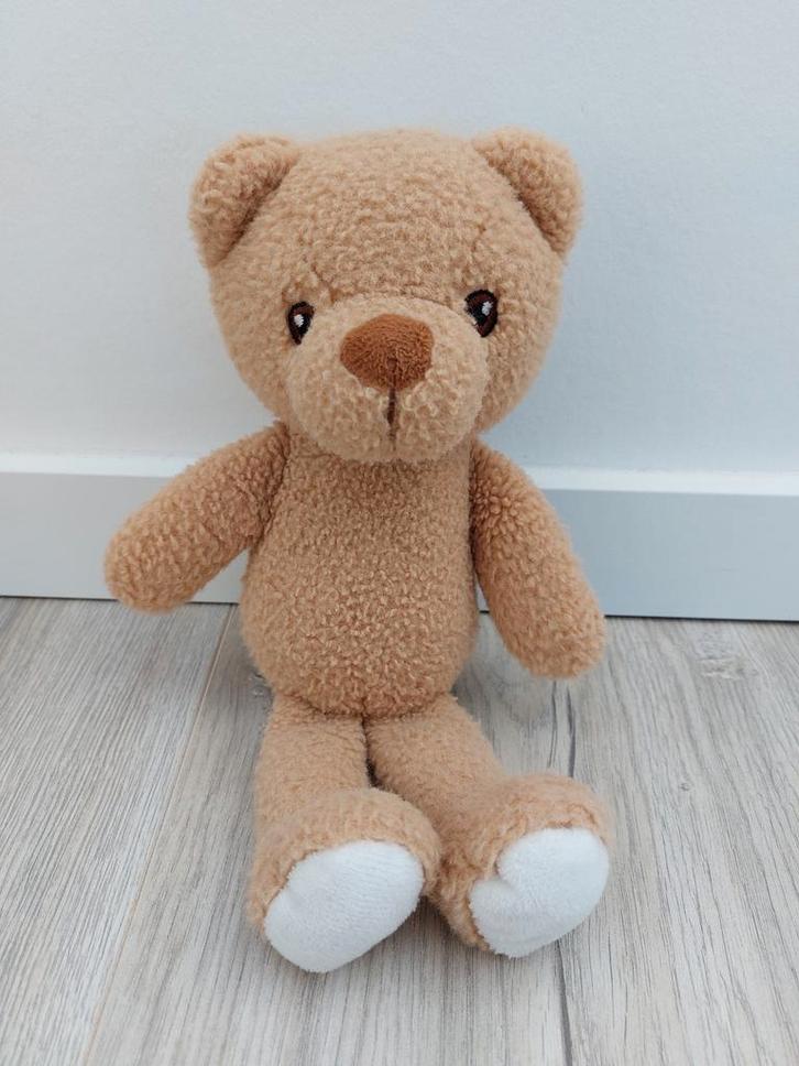 Knuffel global beer bruin K8867, Kinderen en Baby's, Speelgoed | Knuffels en Pluche, Zo goed als nieuw, Ophalen of Verzenden