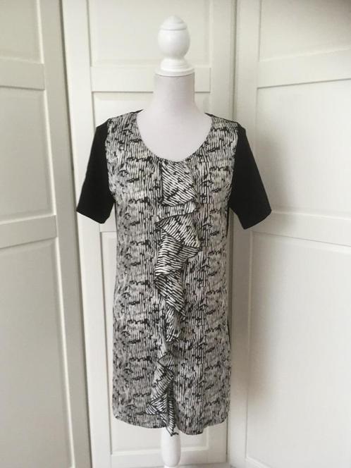 Anna van Toor zgan zwart witte ruffles tuniek, maat 38 M, Kleding | Dames, Blouses en Tunieken, Zo goed als nieuw, Maat 38/40 (M)