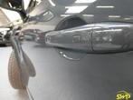 Renault Captur 1.6 E-Tech Plug-in Hybrid 160 Intens, Stof, Gebruikt, 4 cilinders, Zwart