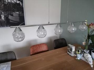 Hanglamp eettafel beschikbaar voor biedingen