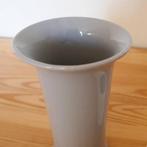 Grijze Strehla vaas, Gebruikt, Overige kleuren, Aardewerk of Porselein, Ophalen of Verzenden