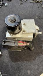 ABS pomp Mercedes C-klasse W203 ('00-'07) a0044310512001, Auto-onderdelen, Remmen en Aandrijving, Gebruikt, Mercedes-Benz, Ophalen of Verzenden