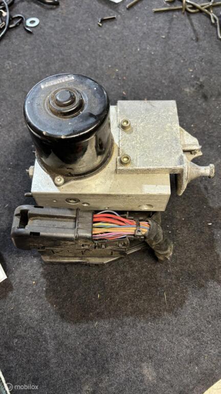 ABS pomp Mercedes C-klasse W203 ('00-'07) a0044310512001, Auto-onderdelen, Remmen en Aandrijving, Mercedes-Benz, Gebruikt, Ophalen of Verzenden