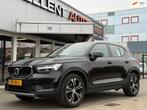 Volvo XC40 1.5 T3 Momentum, Auto's, Volvo, Gebruikt, Zwart, Bedrijf, Lichtsensor
