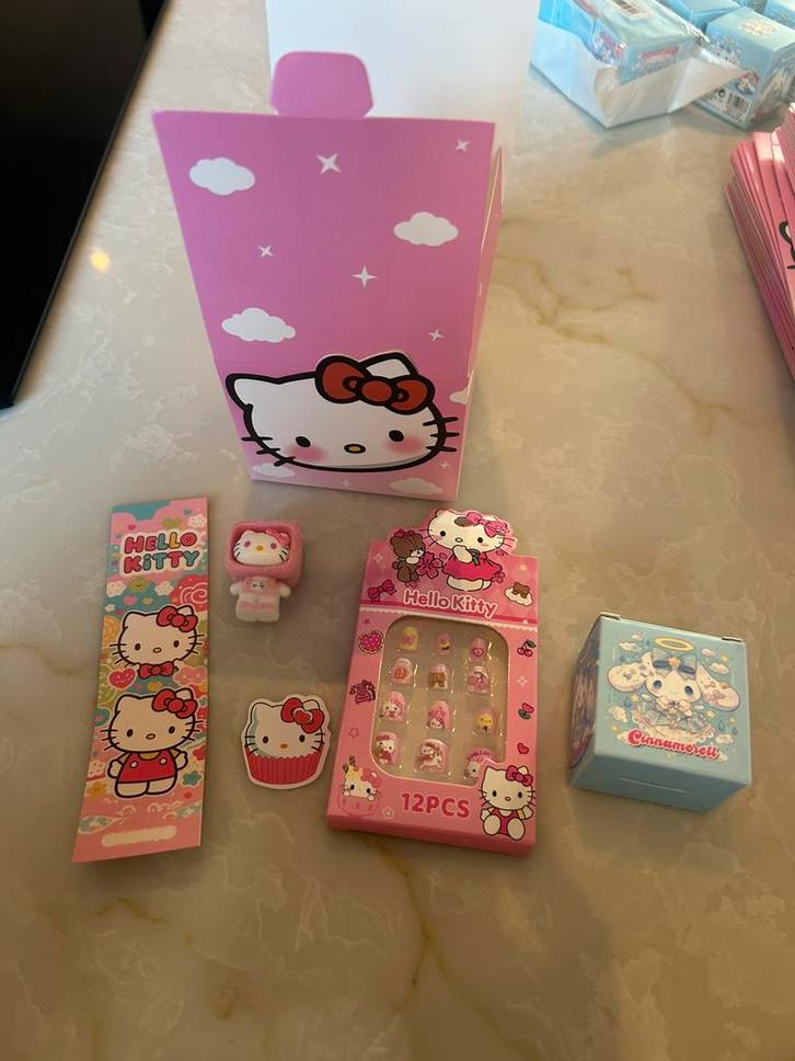 Hello Kitty Sanrio cadeau setje M, Kinderen en Baby's, Speelgoed | Actiefiguren, Nieuw, Ophalen of Verzenden