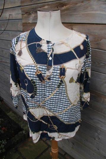 Tuniek donkerblauw/ beige Cam's mt L Vaste prijs Vaste prijs beschikbaar voor biedingen