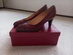 Dames pump, Bally, maat 7E, Pumps, Bruin, Ophalen of Verzenden, Zo goed als nieuw