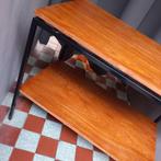 Mid-century teak fineer bijzettafel., Ophalen, Gebruikt, Mid century, 55 tot 75 cm