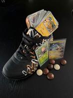 Schoencadeautje Pokemonkaarten + blikje (tin), Hobby en Vrije tijd, Verzamelkaartspellen | Pokémon, Ophalen of Verzenden, Zo goed als nieuw