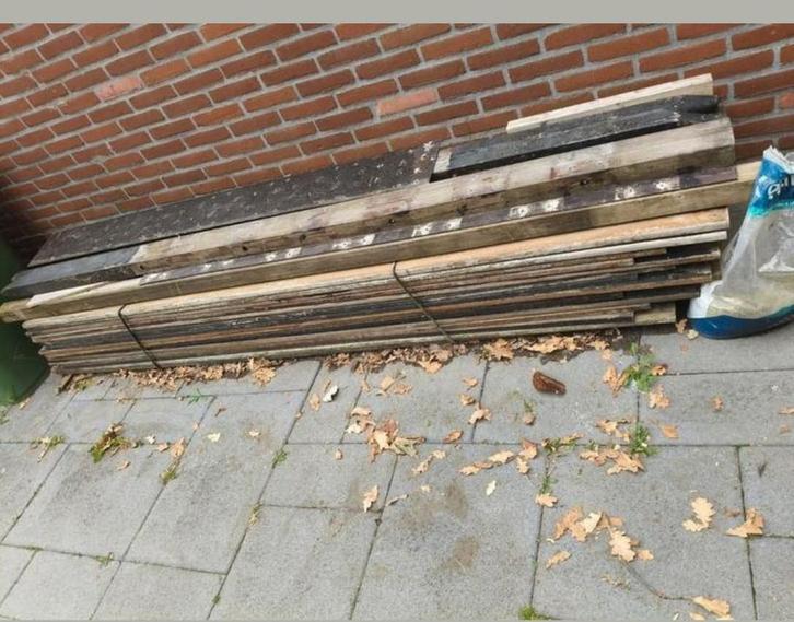 Bankarai gebruikte schuttingplanken, Tuin en Terras, Palen, Balken en Planken, Zo goed als nieuw, Palen, 250 cm of meer, Ophalen