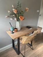 Leuke set, landelijk tafeltje met rieten stoel, Huis en Inrichting, Tafels | Sidetables, 25 tot 50 cm, Rond, Gebruikt, Ophalen