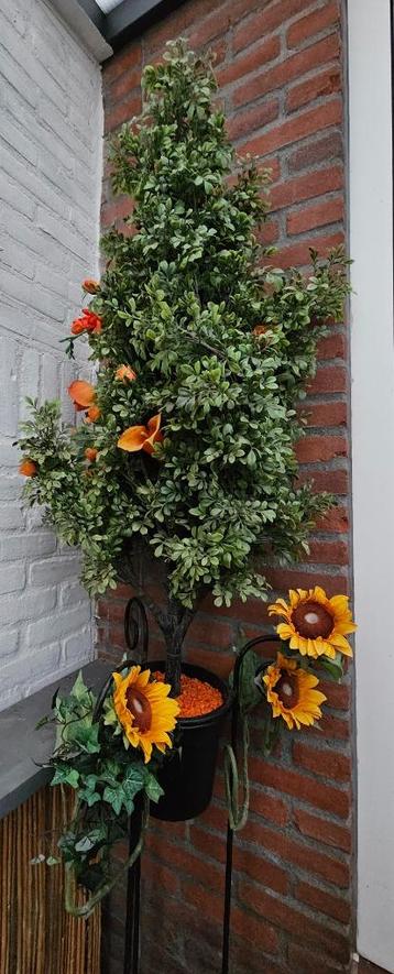 Kunstplant, kunstboom met plantenbak, hoogte ca. 125 cm beschikbaar voor biedingen