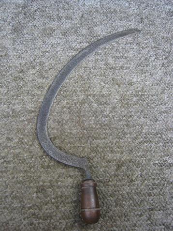 Sikkel    ---REPARATIE STAAL ZIE FOTO !! --- beschikbaar voor biedingen
