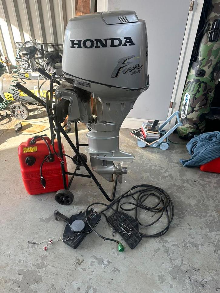 Honda 30 pk 4 takt , langstaart met ekectrische start, Watersport en Boten, Buiten- en Binnenboordmotoren, Gebruikt, Benzine, Buitenboordmotor