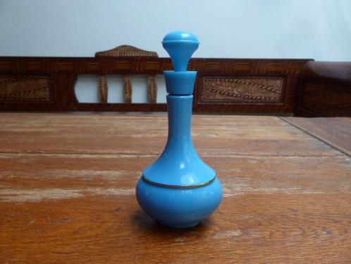 Vintage opaline parfumfles, Avon, Antiek en Kunst, Antiek | Glas en Kristal, Ophalen of Verzenden