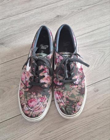 Nike SB Janoski Floral maat 44 beschikbaar voor biedingen