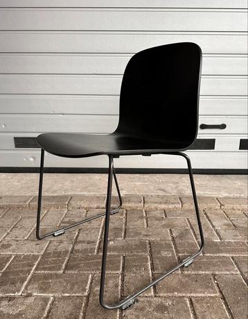 8 Muuto Visu design stoelen beschikbaar voor biedingen