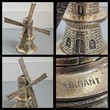 Dinant,  geel koperen miniatuur molen met draaibare wieken  beschikbaar voor biedingen