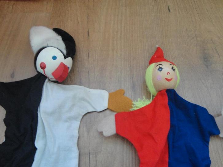 Poppen hout poppenkast, Kinderen en Baby's, Speelgoed | Poppen, Gebruikt, Overige typen, Ophalen of Verzenden