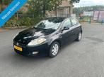 Fiat Bravo 1.4 Active NETTE AUTO RIJD EN SCHAKELT GOED, Auto's, Fiat, Voorwielaandrijving, Gebruikt, Zwart, Zwart