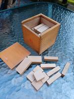 Kleuterklas houten blokken in doos Montessori, Ophalen of Verzenden, Zo goed als nieuw, Overige merken