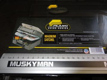 Kunstaaskoffer: Plano 1444 magnum guide series tackle boxen beschikbaar voor biedingen