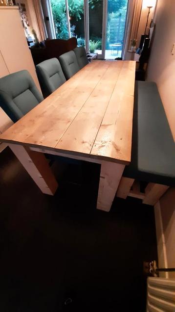 Steigerhouten eettafel met Bank en Stoelen beschikbaar voor biedingen