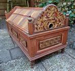 Een antieke, 19e eeuwse Javaanse etensdrager van Kratonkkwal, Antiek en Kunst, Ophalen