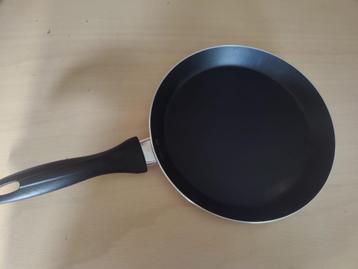 NIEUWE pannenkoekenpan Ø 25 cm beschikbaar voor biedingen