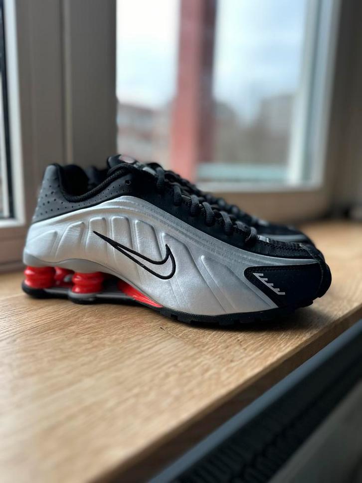 Nike Shox R4 - nieuw/origineel - maat 38 en 38,5, Kinderen en Baby's, Kinderkleding | Schoenen en Sokken, Nieuw, Schoenen, Jongen of Meisje