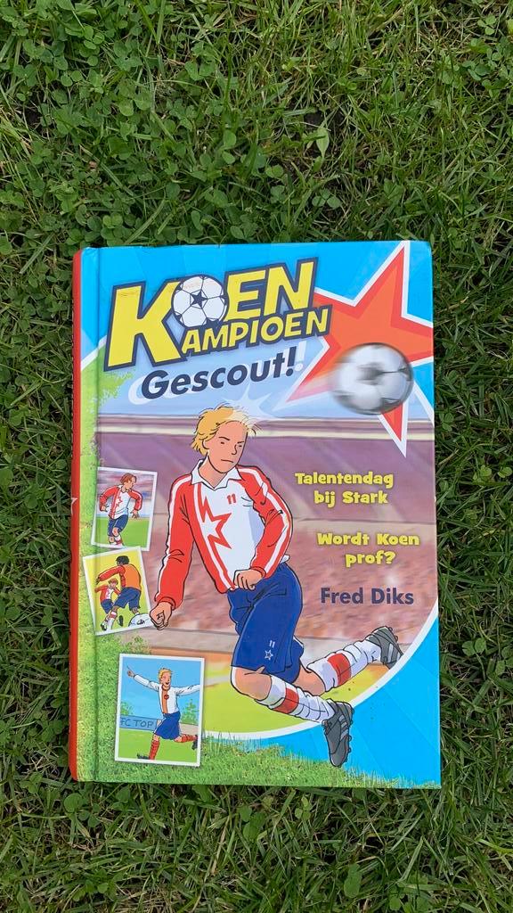 Fred Diks - Koen Kampioen Gescout!, Boeken, Kinderboeken | Jeugd | 10 tot 12 jaar, Gelezen, Ophalen of Verzenden