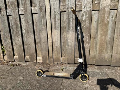 Dominator Sniper stuntstep, Fietsen en Brommers, Steps, Gebruikt, Gewone step, Ophalen