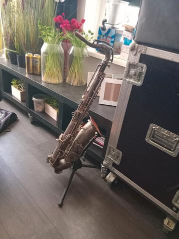 Tenorsax beschikbaar voor biedingen
