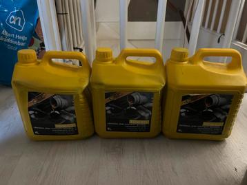 Olie 10W40 - 3 x 4 Liter beschikbaar voor biedingen