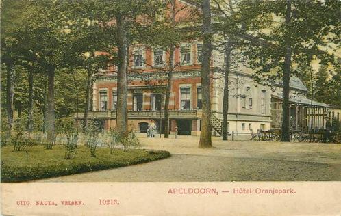 (300-409-055) Apeldoorn Hotel Oranjepark, Verzamelen, Ansichtkaarten | Nederland, Gelderland, Verzenden